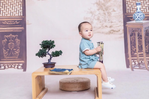 敦煌宝宝几个月会认人
